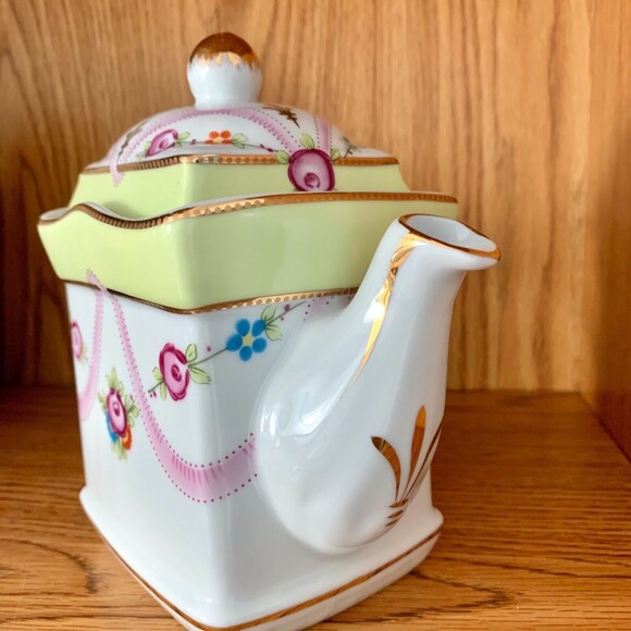 Royal Danube Teapot Floral Garland Gold Gilt Trimming - Picture 6 of 11